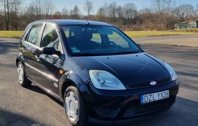 Ford Fiesta cena 5800 przebieg: 205700, rok produkcji 2005 z Bolesławiec małe 172